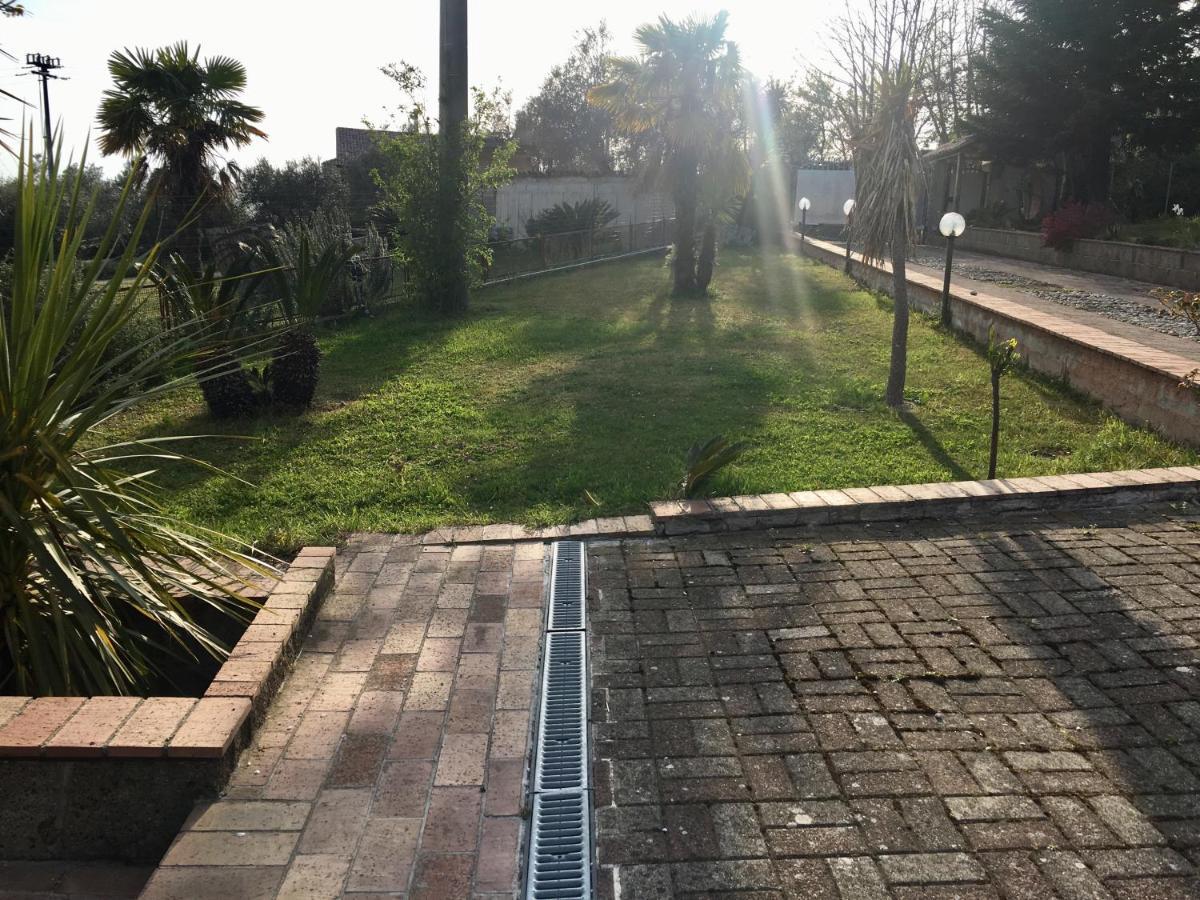 A Casa Di Nonna Emilia Bed & Breakfast Campagna Bagian luar foto